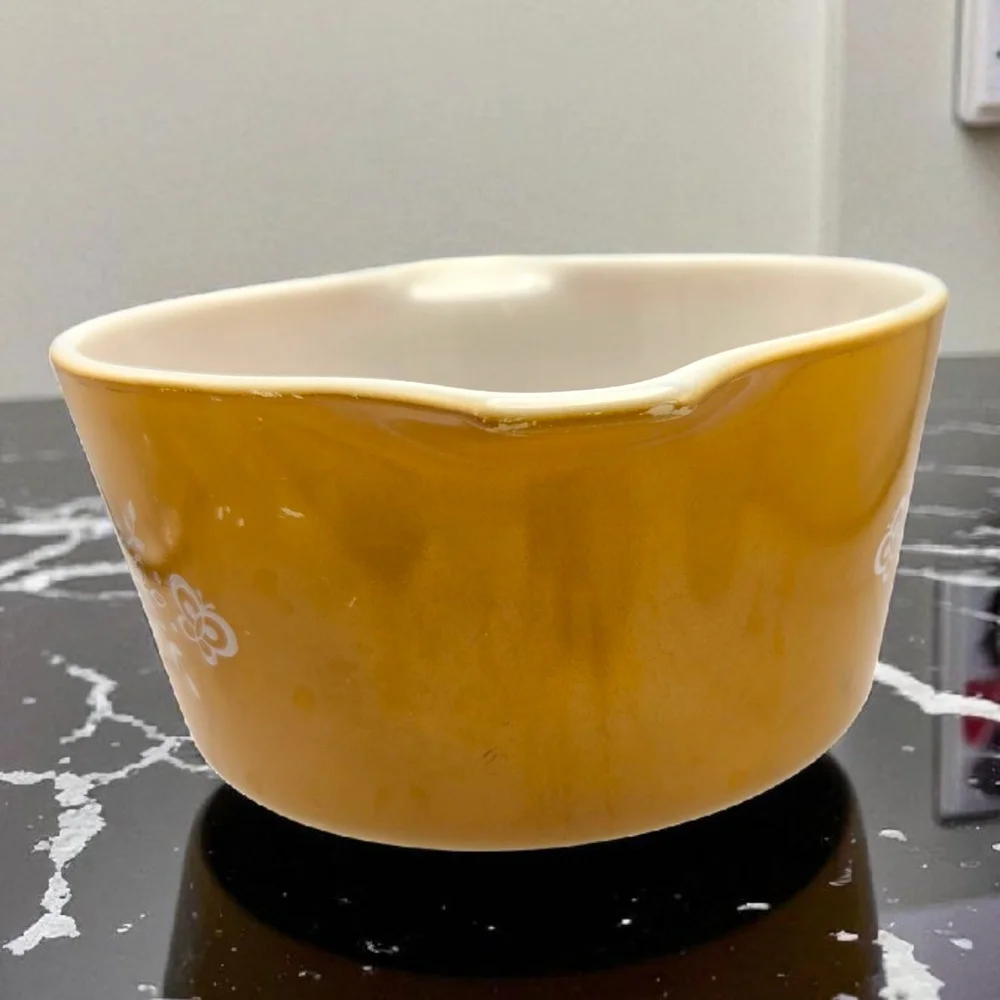 Pyrex this vintage